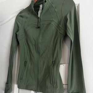 lululemon define jacket “nulu” size 4